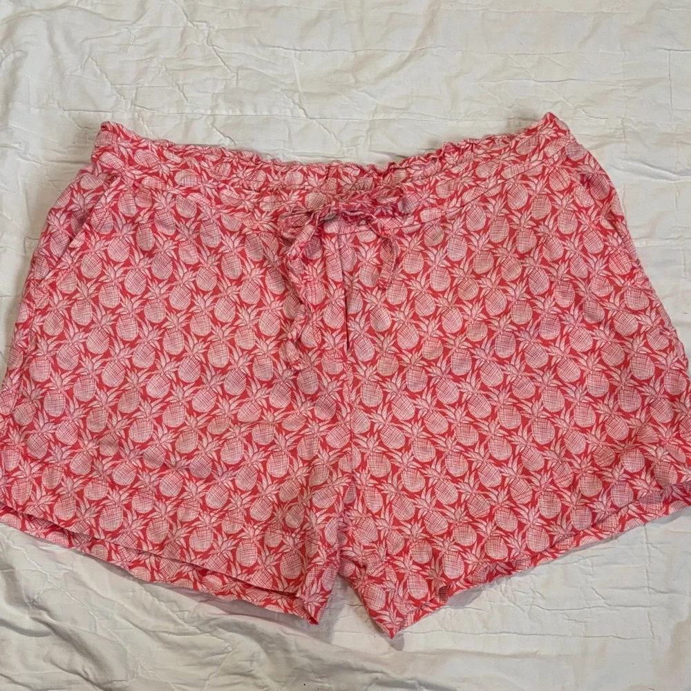 Tommy Bahama Pink Patterned‎ Women Shorts